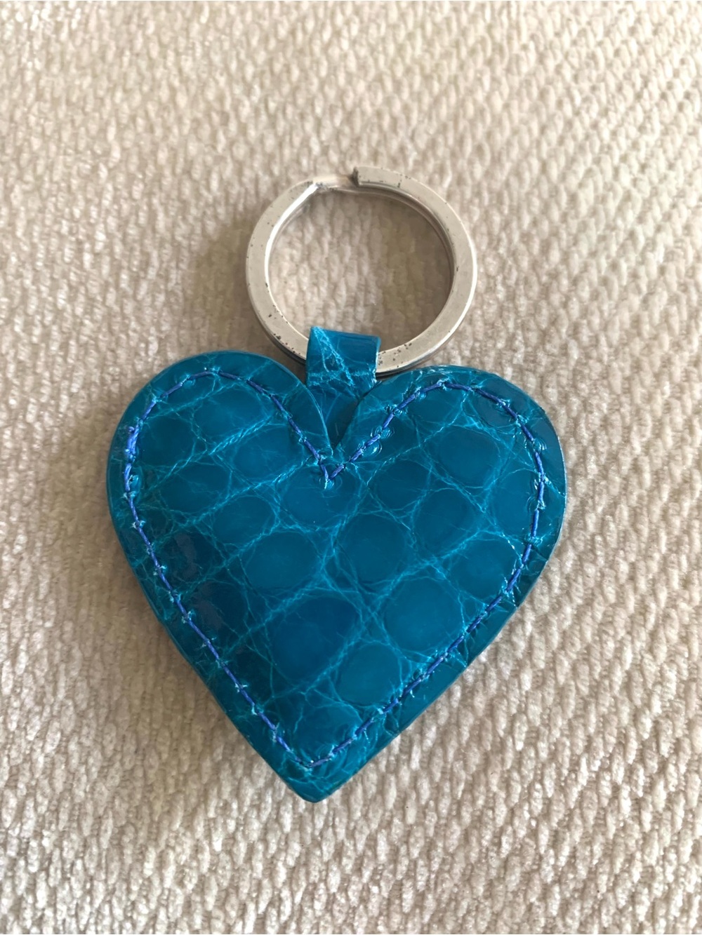 Heart-Shaped Handmade Shiny Turquoise Blue Alligator Animal Print Keyring USA